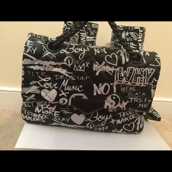 Black and white graffiti ankle booties with purse - Picture 6 of 7